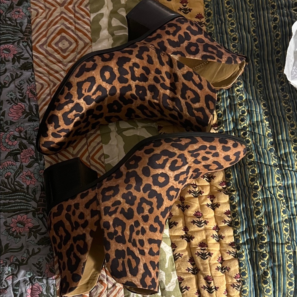 Franco Sarto Brown Leopard Ankle Booties, 8.5, NWOB - Picture 4 of 14